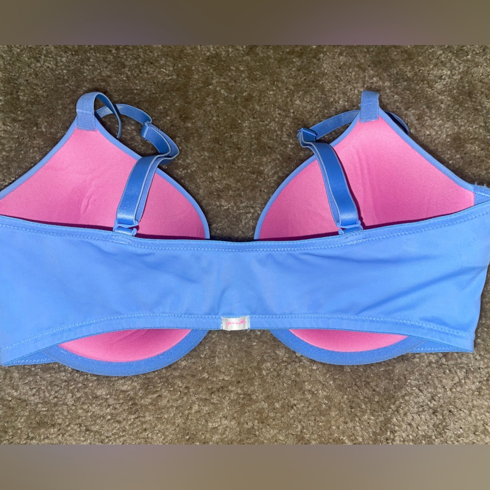 NWOT Victora Secret PINK 34D Bra front clasp